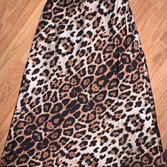 BNWT Fashion Nova Midi Skirt - Picture 2 of 3